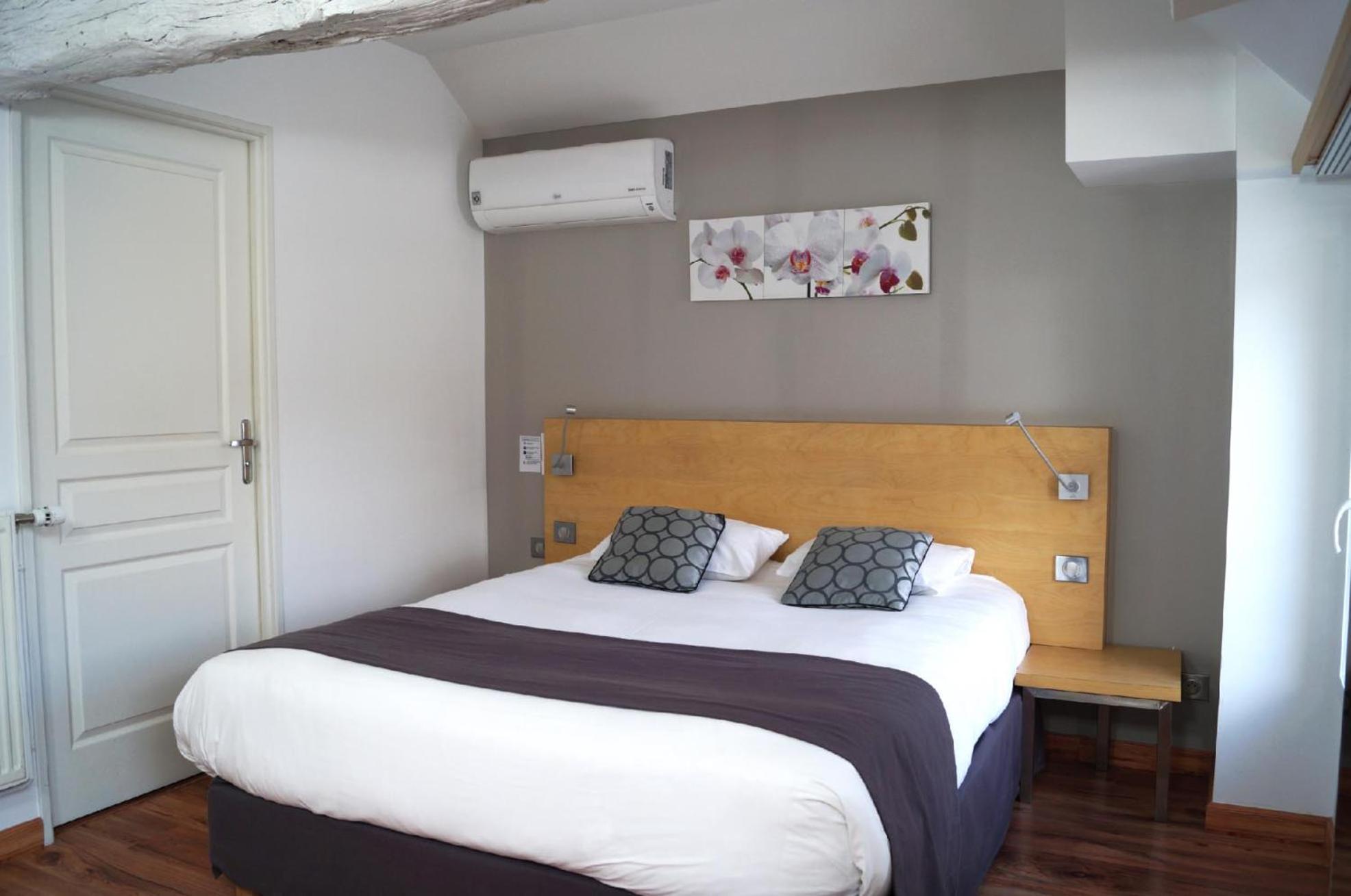 Logis Hotel Restaurant Le Moulin De La Coudre Venoy Εξωτερικό φωτογραφία