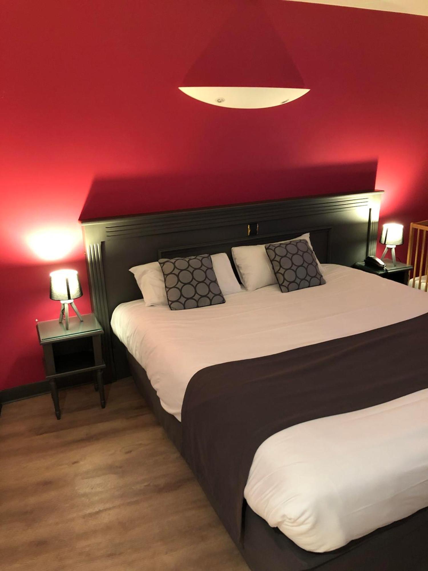 Logis Hotel Restaurant Le Moulin De La Coudre Venoy Εξωτερικό φωτογραφία